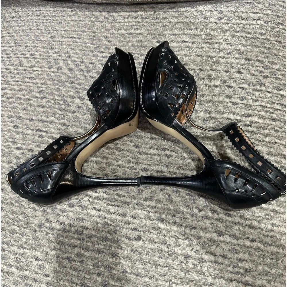 GUESS T-strap black leather platform heels, open toe with cut outs GWTANK